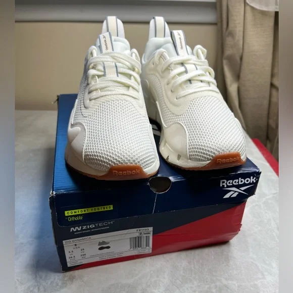 Brand New Reebok Women’s Zig Dynamica Size 8 - Picture 2 of 12